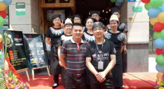 細(xì)節(jié)決定品質(zhì)，十秒到米線對每一位加盟商負(fù)責(zé)