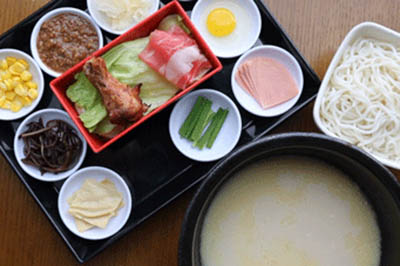 秋意來襲 點(diǎn)上一碗十秒到過橋米線再適合不過