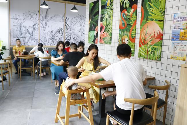 加盟十秒到，未來創業有希望