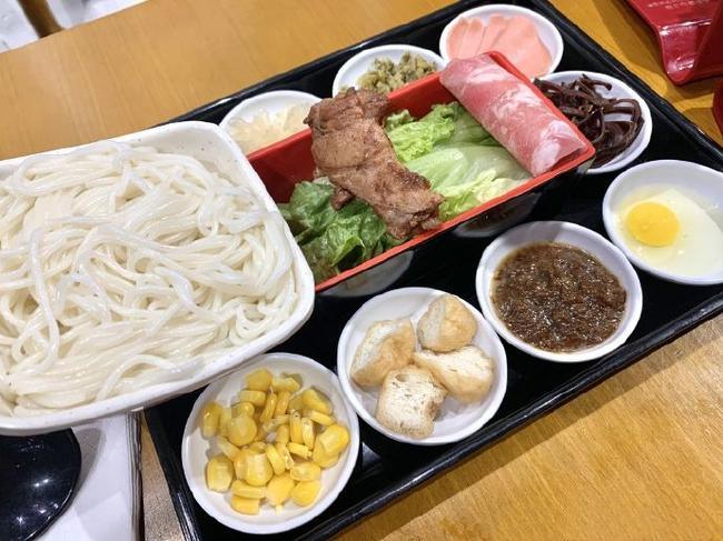 十秒到云南過橋米線不斷進行技術升級，發展趨勢越來越好